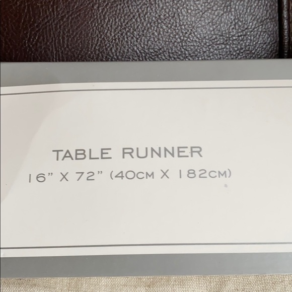 Spring Collection Table Runner - Picture 6 of 7